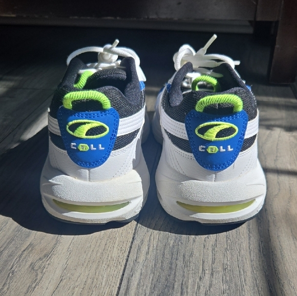 Puma Sneakers - Picture 3 of 6